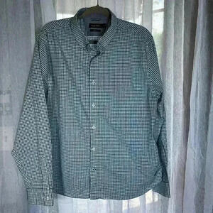 Men's Nautica Size XL Slim Fit blue/white check button collar button down shirt